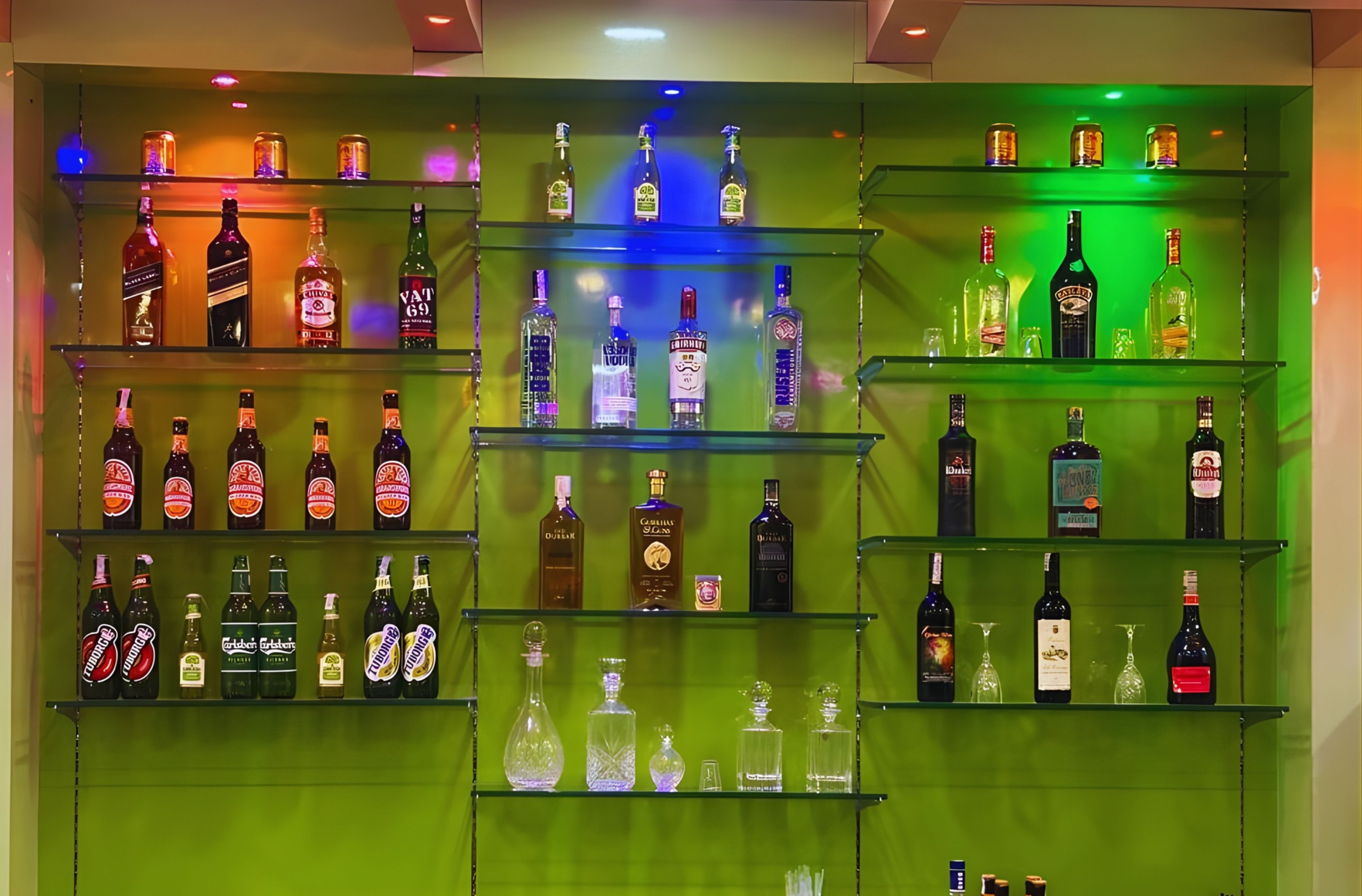 Bar and Lounge